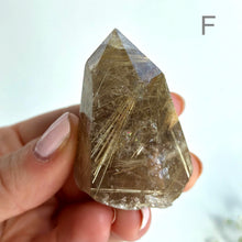 Ladda upp bild till gallerivisning, Rutilerad kvartskristallpunkt