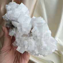 Load image into Gallery viewer, White Halite Cluster #2
