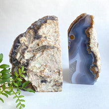 Load image into Gallery viewer, Agate Book Holders #10