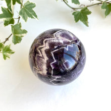 Ladda upp bild till gallerivisning, Chevron Ametist Sfär