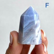 Ladda upp bild till gallerivisning, Blå spetsagatkristallpunkt