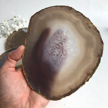 Load image into Gallery viewer, Agate Slice Golden Edge
