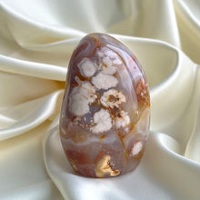 Ladda upp bild till gallerivisning, Blomagat stående friform N9