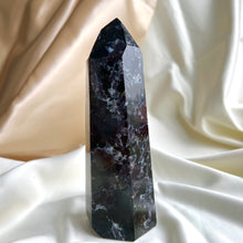 Ladda upp bild till gallerivisning, Merlinit (Indigo Gabbro) Tower XL, 1004 g