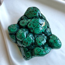 Ladda upp bild till gallerivisning, Malakit med fint mönster, stor