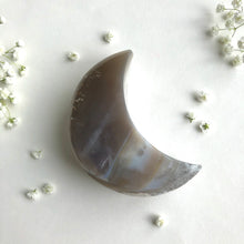 Load image into Gallery viewer, Agate Druzy Moon XL
