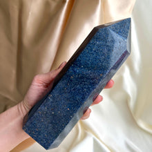 Ladda upp bild till gallerivisning, Lazulittorn, 910 g