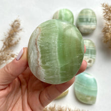Ladda upp bild till gallerivisning, Gröna kalcit-beröringsstenar