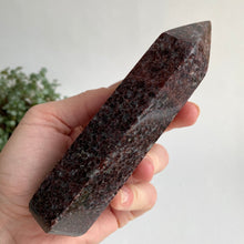 Ladda upp bild till gallerivisning, Granatkristallpunkt