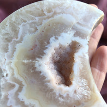 Ladda upp bild till gallerivisning, Agat Druzy Moon