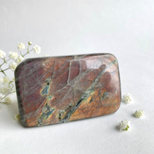 Ladda upp bild till gallerivisning, Solnedgångslabradorit #3