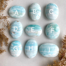 Ladda upp bild till gallerivisning, Karibisk blå kalcit jumbo, helblå