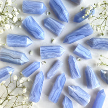 Ladda upp bild till gallerivisning, Blå spetsagatkristallpunkt