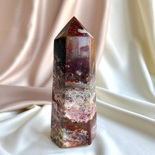 Ladda upp bild till gallerivisning, Röda havets Jasper-torn #1