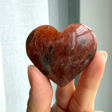 Ladda upp bild till gallerivisning, Natural Sun-stone Heart
