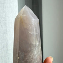 Ladda upp bild till gallerivisning, Blue Rose Quartz Tower
