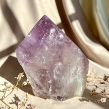 Load image into Gallery viewer, Amethyst Point Large
