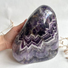Load image into Gallery viewer, Chevron Amethyst 3508g
