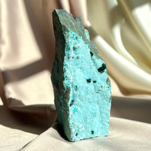 Load image into Gallery viewer, Chrysocolla Druzy #7
