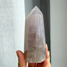 Ladda upp bild till gallerivisning, Blue Rose Quartz Tower
