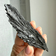 Load image into Gallery viewer, Black Kyanite #4

