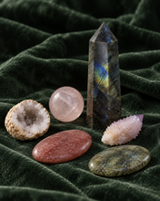 Load image into Gallery viewer, Crystal Advent Calendar - Limited edition 2026
