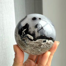Ladda upp bild till gallerivisning, Vulcanic Agate Sphere
