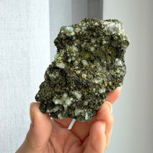 Ladda upp bild till gallerivisning, Epidote Specimen

