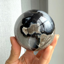 Ladda upp bild till gallerivisning, Vulcanic Agate Sphere
