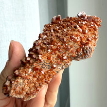 Ladda upp bild till gallerivisning, Vanadinite #3
