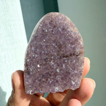Ladda upp bild till gallerivisning, Rainbow Amethyst Druzy #94
