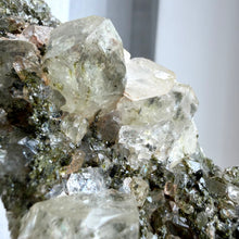 Ladda upp bild till gallerivisning, Epidote with Quartz Specimen
