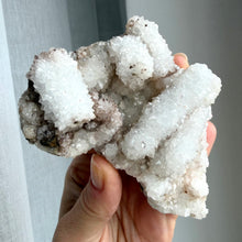 Ladda upp bild till gallerivisning, Snow Quartz (Lesotho)
