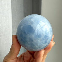 Load image into Gallery viewer, Blue Calcite Sphere #2
