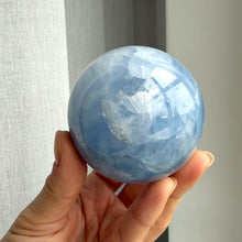 Ladda upp bild till gallerivisning, Blue Calcite Sphere #1
