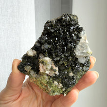 Ladda upp bild till gallerivisning, Epidote Specimen with Quartz (Old generation)
