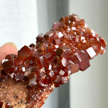 Ladda upp bild till gallerivisning, Vanadinite #3
