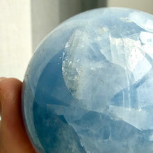 Ladda upp bild till gallerivisning, Blue Calcite Sphere #1
