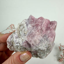 Ladda upp bild till gallerivisning, Rosa turmalin #5
