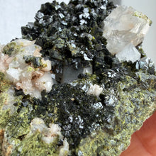 Ladda upp bild till gallerivisning, Epidote Specimen with Quartz (Old generation)
