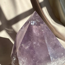Load image into Gallery viewer, Amethyst Point Large

