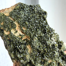 Ladda upp bild till gallerivisning, Epidote Specimen
