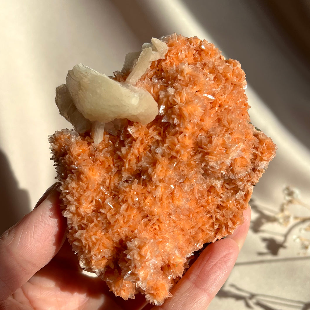 Heulandite 209g
