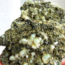 Ladda upp bild till gallerivisning, Epidote Specimen
