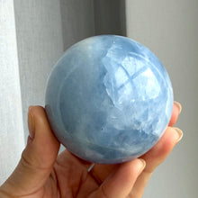 Ladda upp bild till gallerivisning, Blue Calcite Sphere #1
