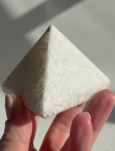 Load and play video in Gallery viewer, Scolecite Pyramid #2
