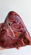 Load and play video in Gallery viewer, Natural Banded Agate, 907g
