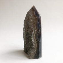 Load image into Gallery viewer, Agate Druzy Tower 12 cm
