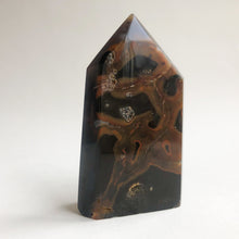 Load image into Gallery viewer, Agate Druzy Tower 12 cm
