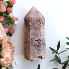 Load image into Gallery viewer, Pink Amethyst Crystal Point nr.4
